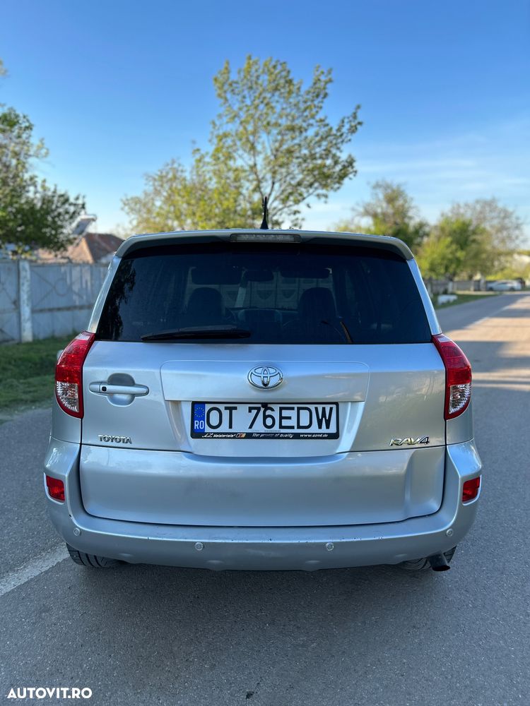 Toyota RAV4 2.2 D-CAT 4x4 Executive - 5