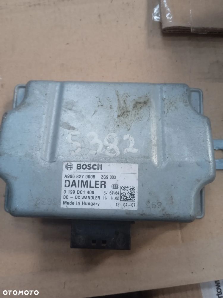 Stabilizator napięcia A9068270005 - 1