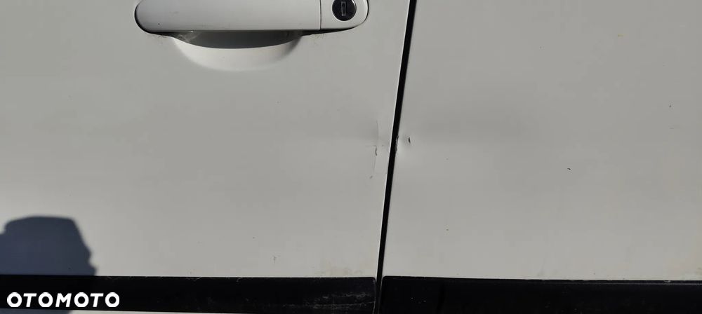 Skoda Fabia 1.2 HTP STYLE EDITION - 7