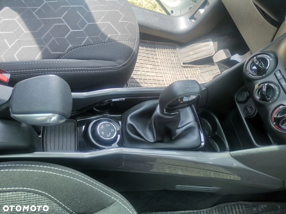 Peugeot 2008 1.2 Pure Tech GPF Active S&S - 10