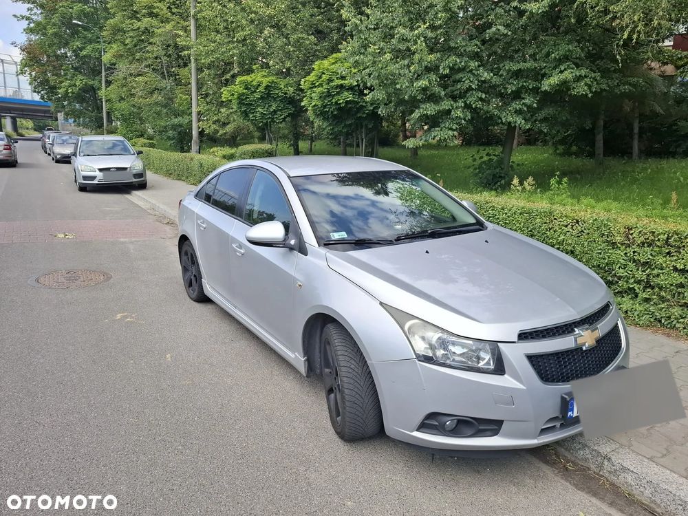 Chevrolet Cruze 1.6 LS - 2