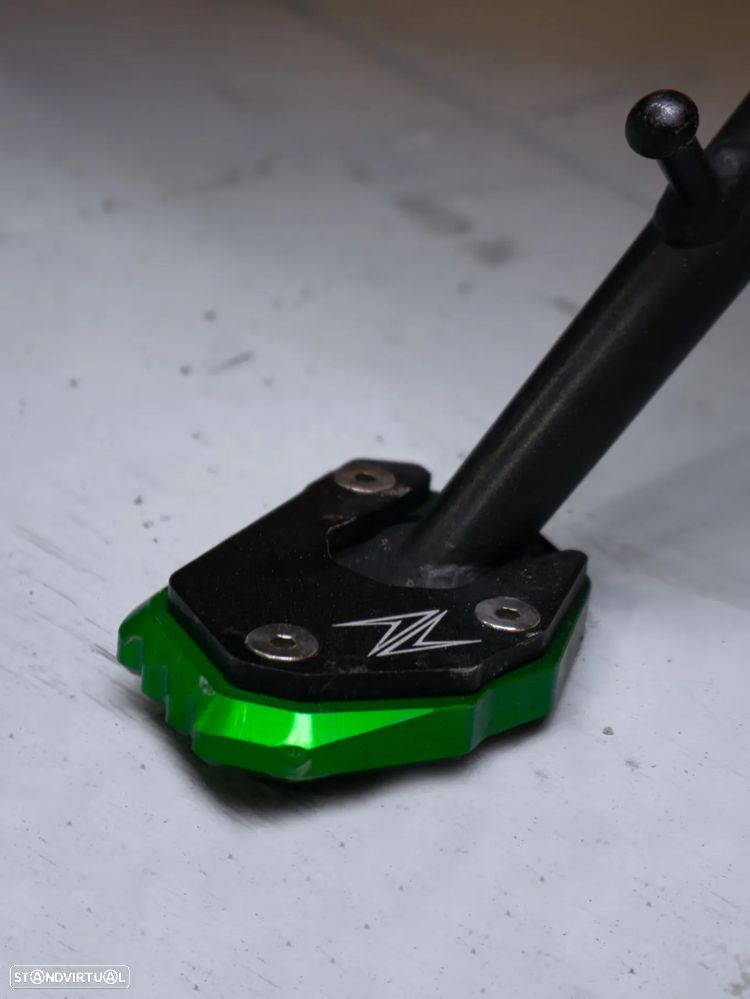 Kawasaki Z Z1000SX - 16