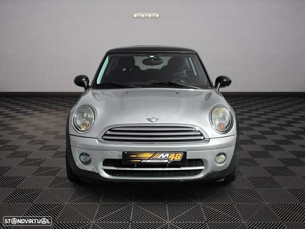 MINI 3 Portas Cooper D - 2