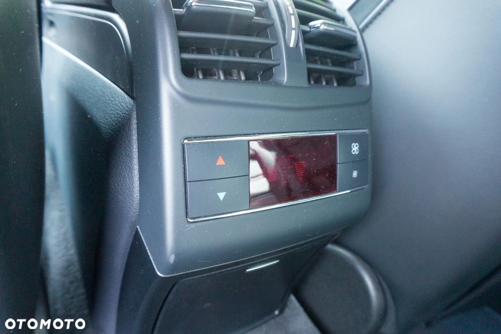 Mercedes-Benz Klasa E 63 AMG T 4Matic AMG Speedshift MCT - 33