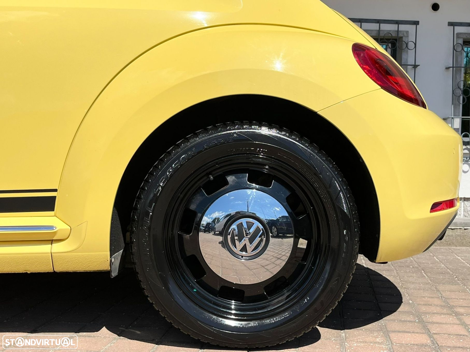 VW New Beetle - 9