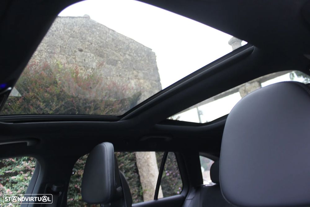 Mercedes-Benz C 300 e T 9G-TRONIC AMG Line - 34
