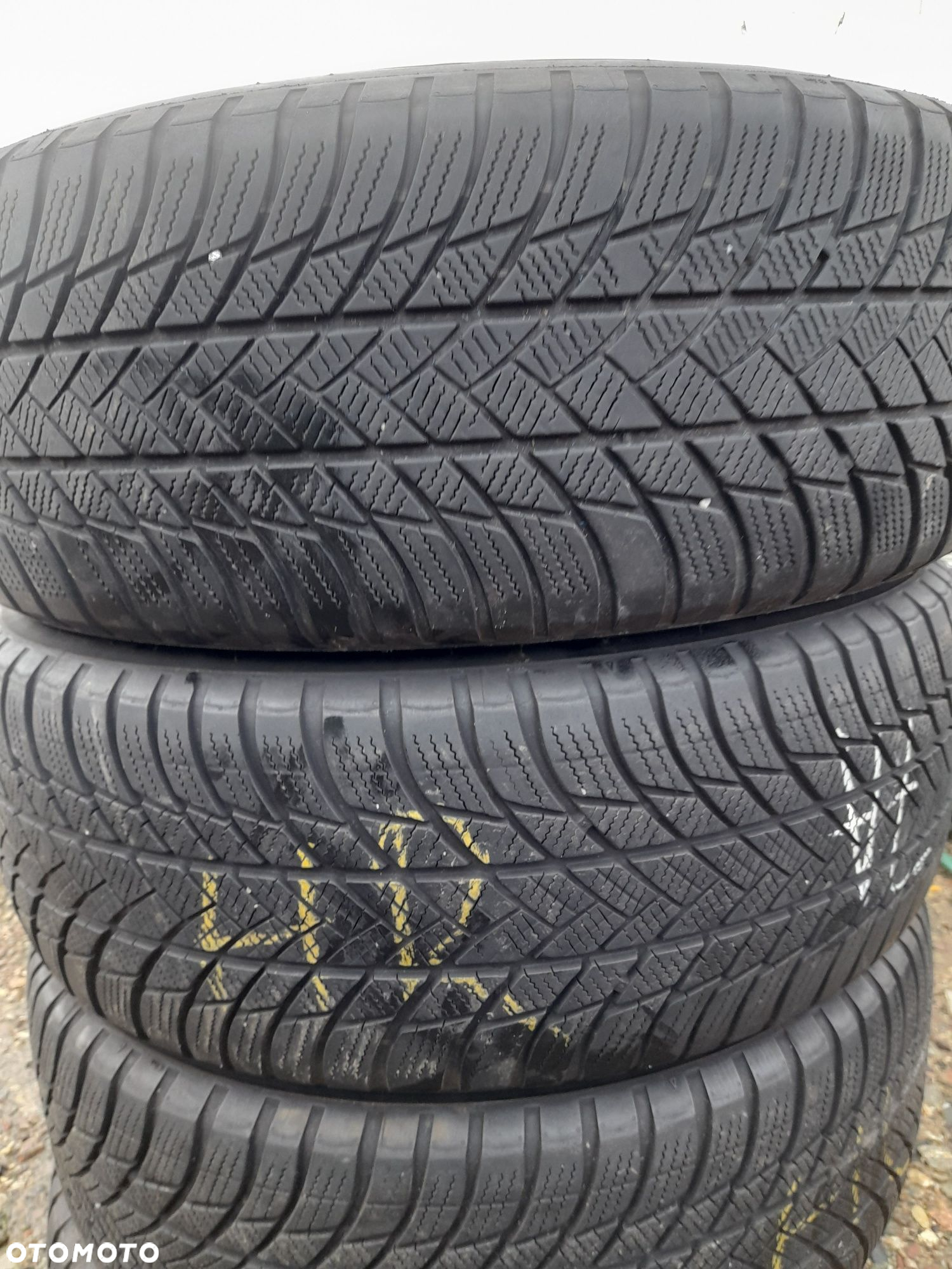Opony zimowe Bridgestone Blizzak LM 001  225 60 r17 - 2