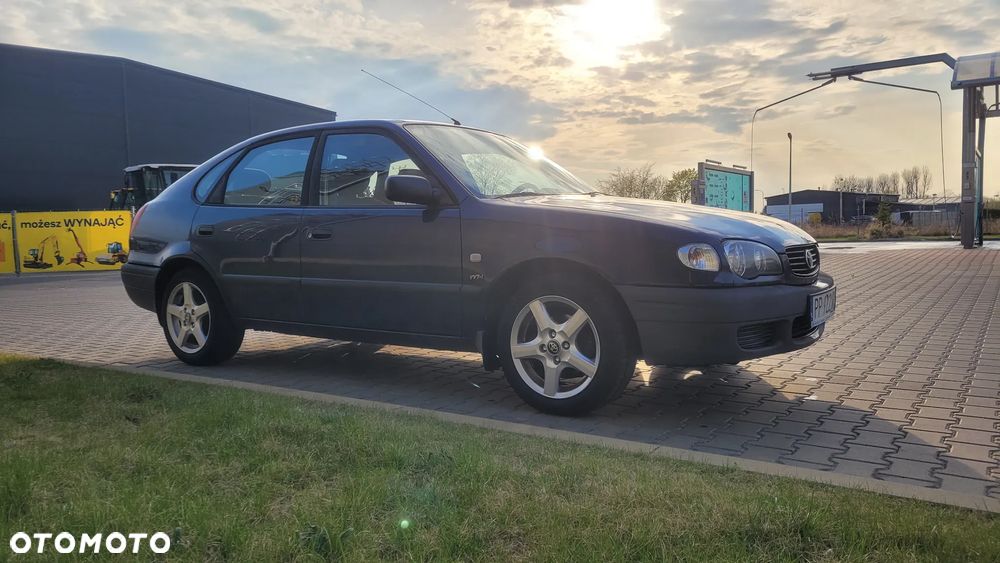 Toyota Corolla 1.4 VVT-i Base - 2