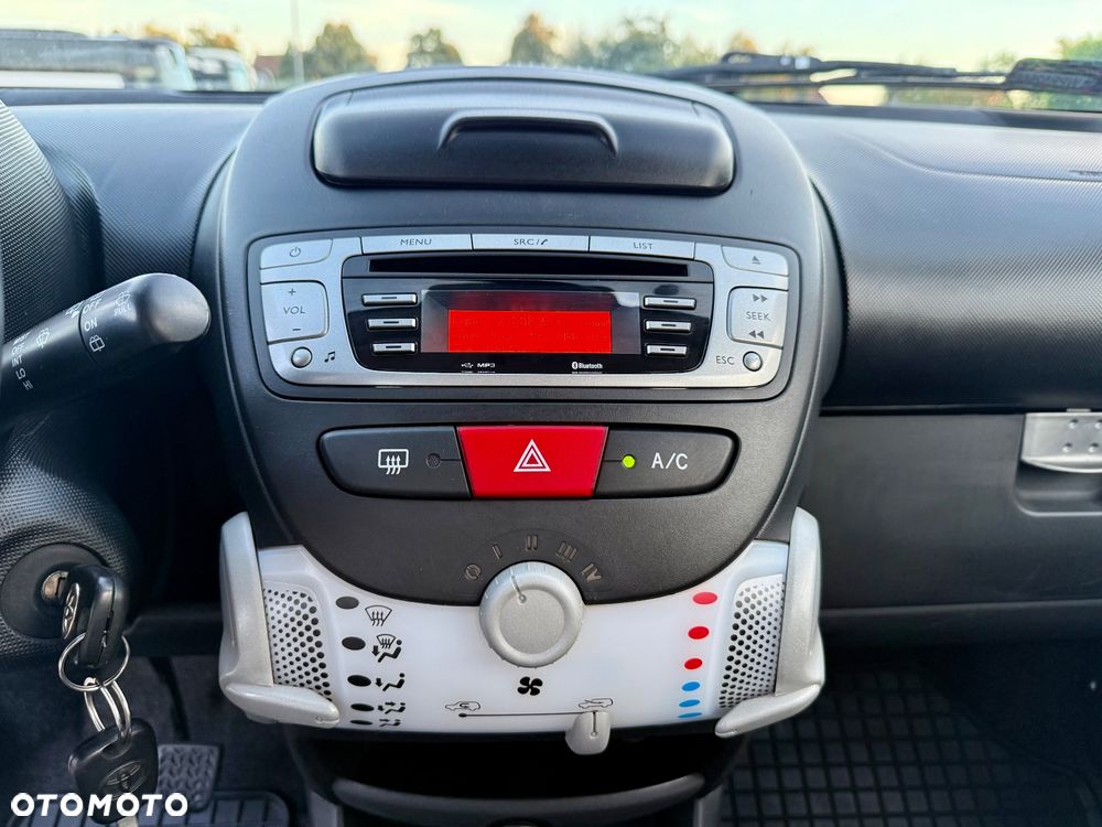 Toyota Aygo Multi Mode Connect - 22