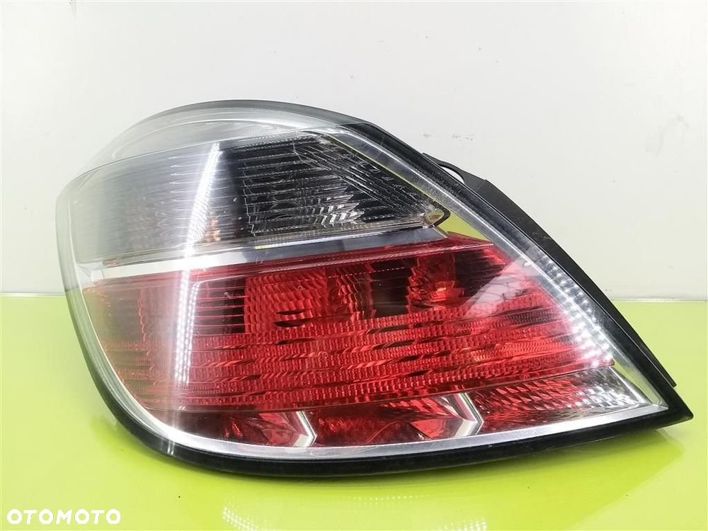 Lampa lewa tylna tył Opel Astra  III H 2004-2013R 5DRZWI VISTEON 13222324 - 1
