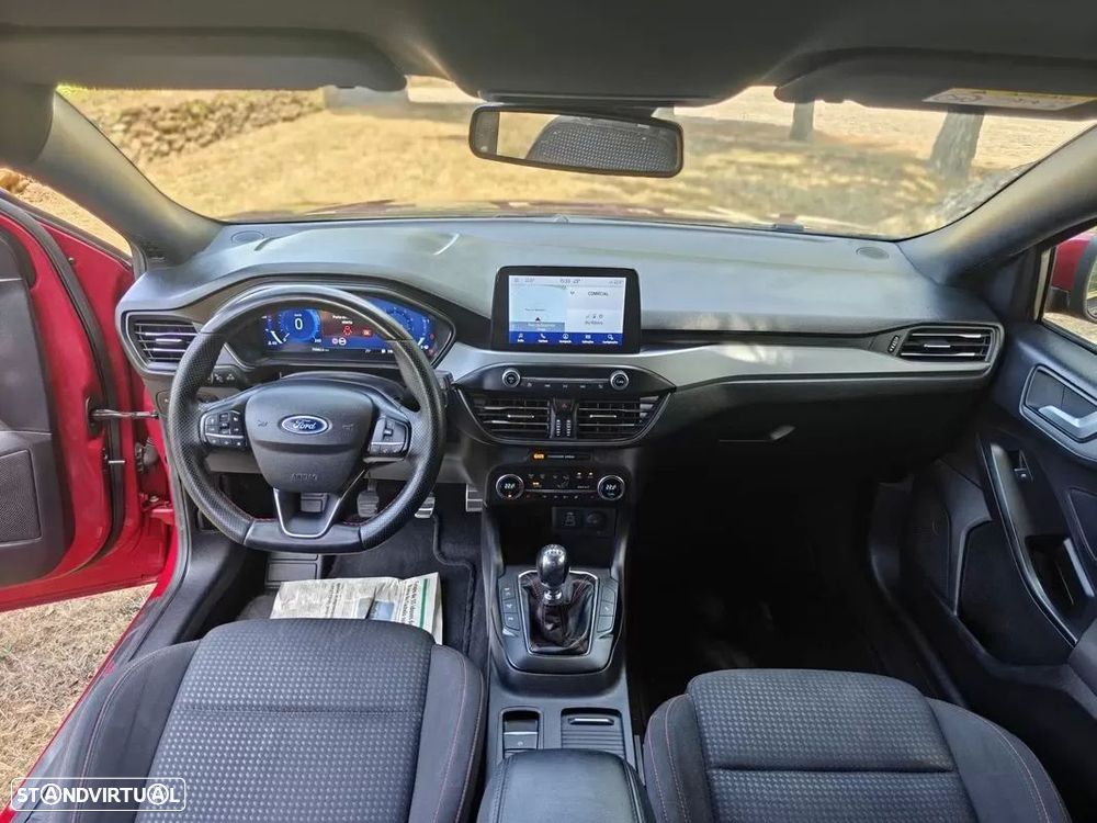 Ford Focus 1.0 EcoBoost MHEV ST-Line - 22
