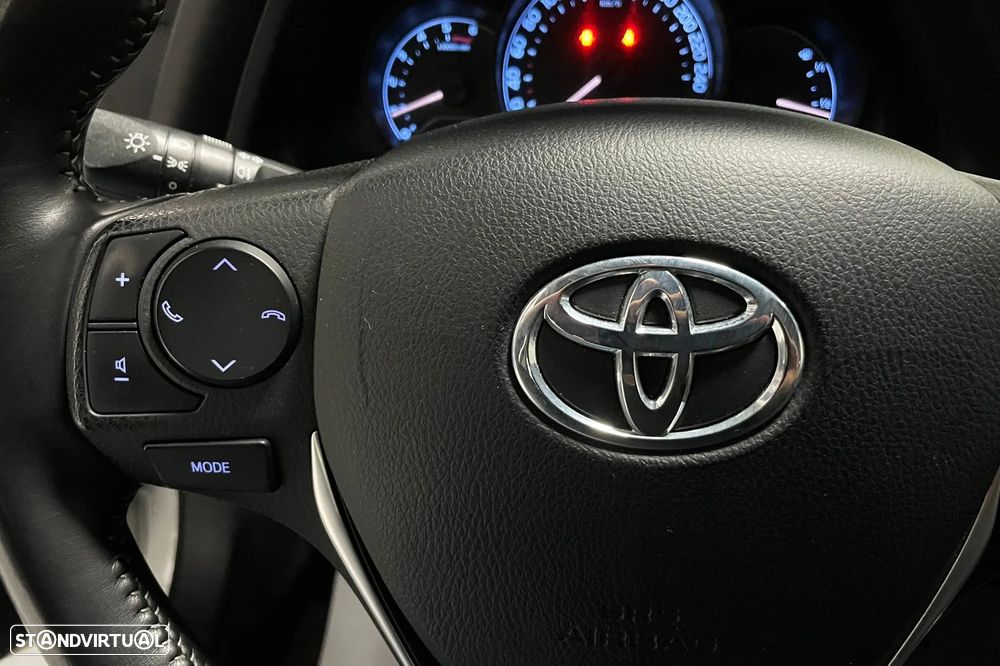 Toyota Auris 1.4 D-4D Exclusive - 43