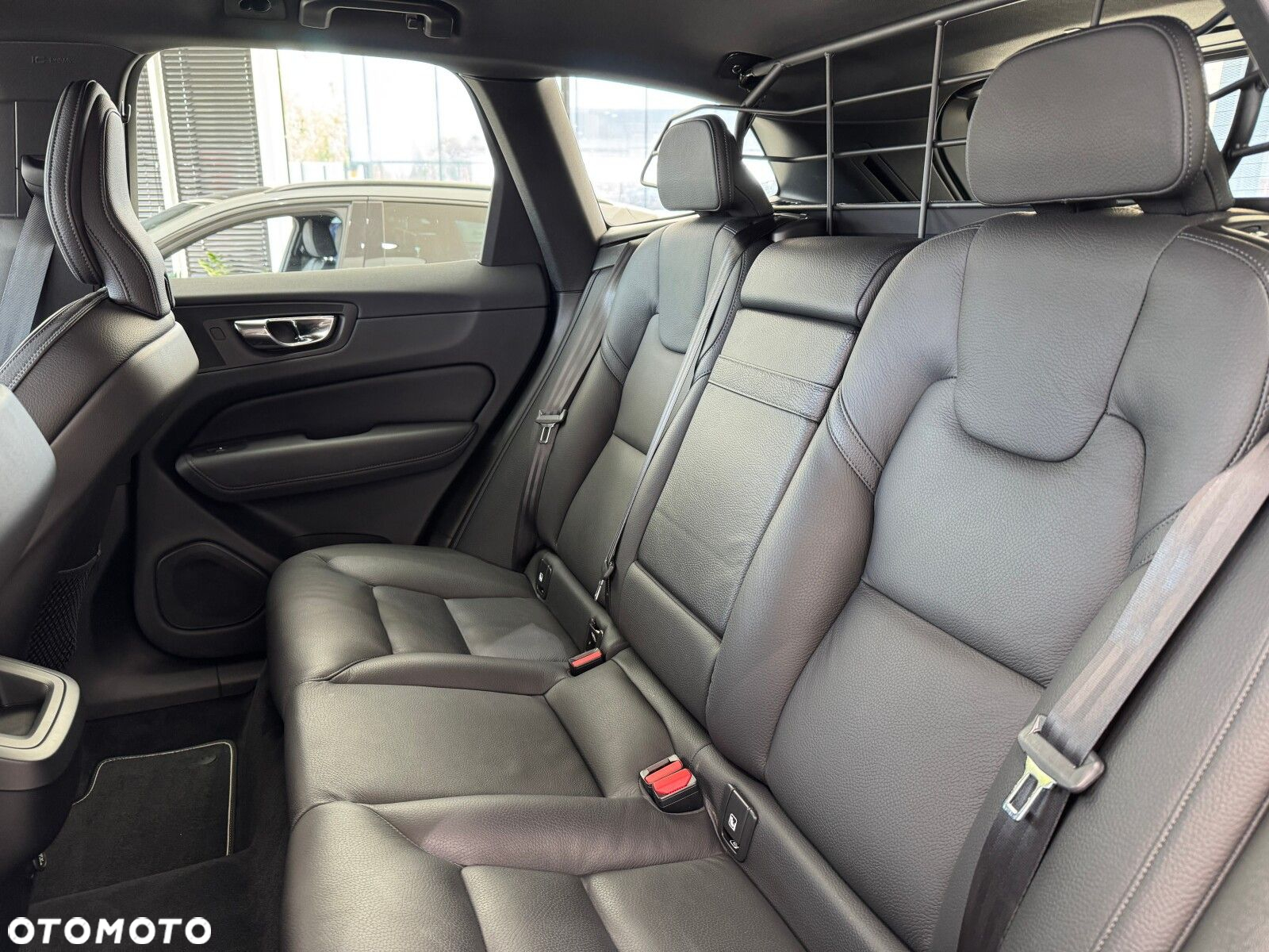 Volvo XC 60 T5 AWD R-Design - 13