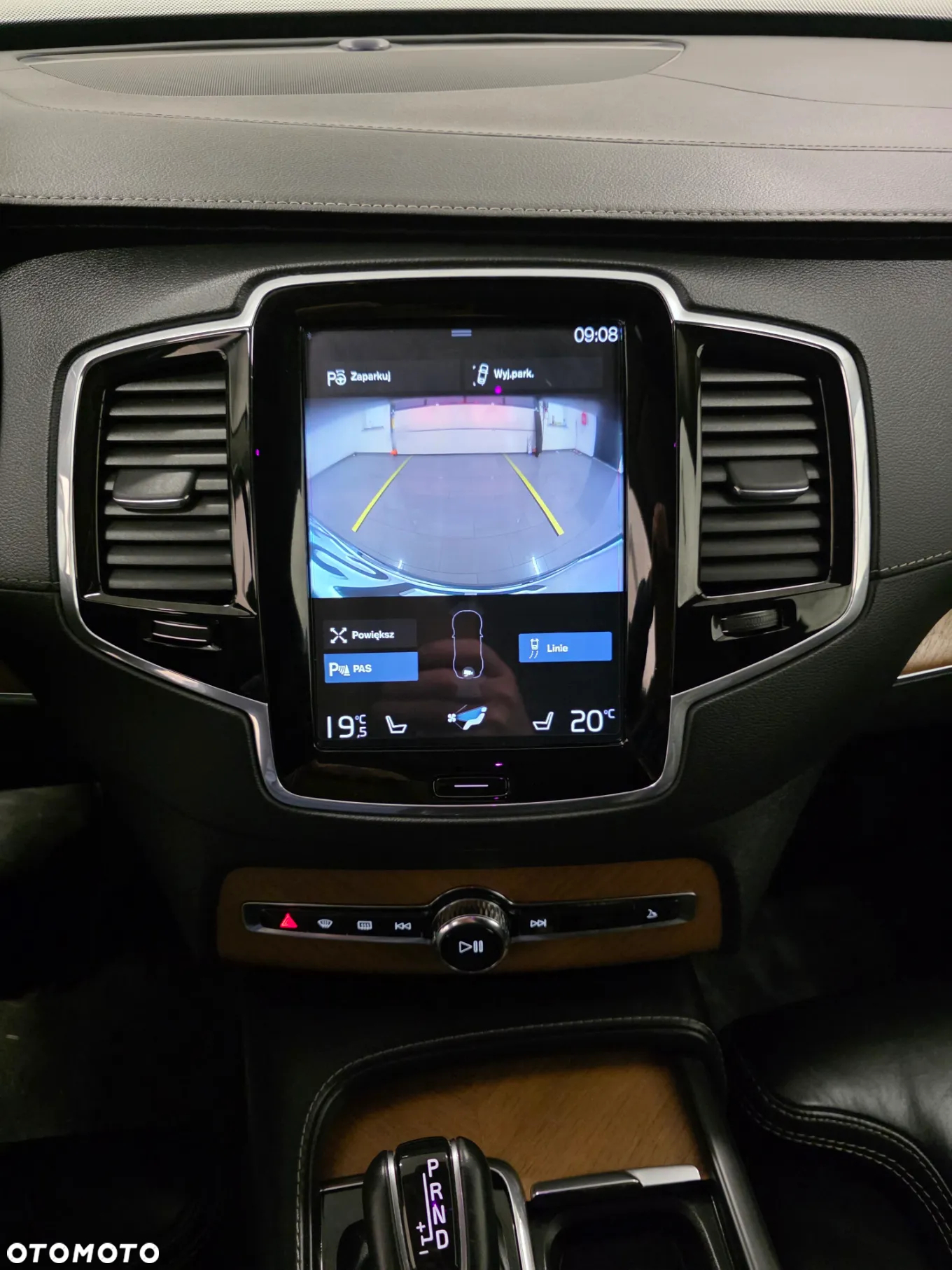 Volvo XC 90 D5 AWD R-Design - 10