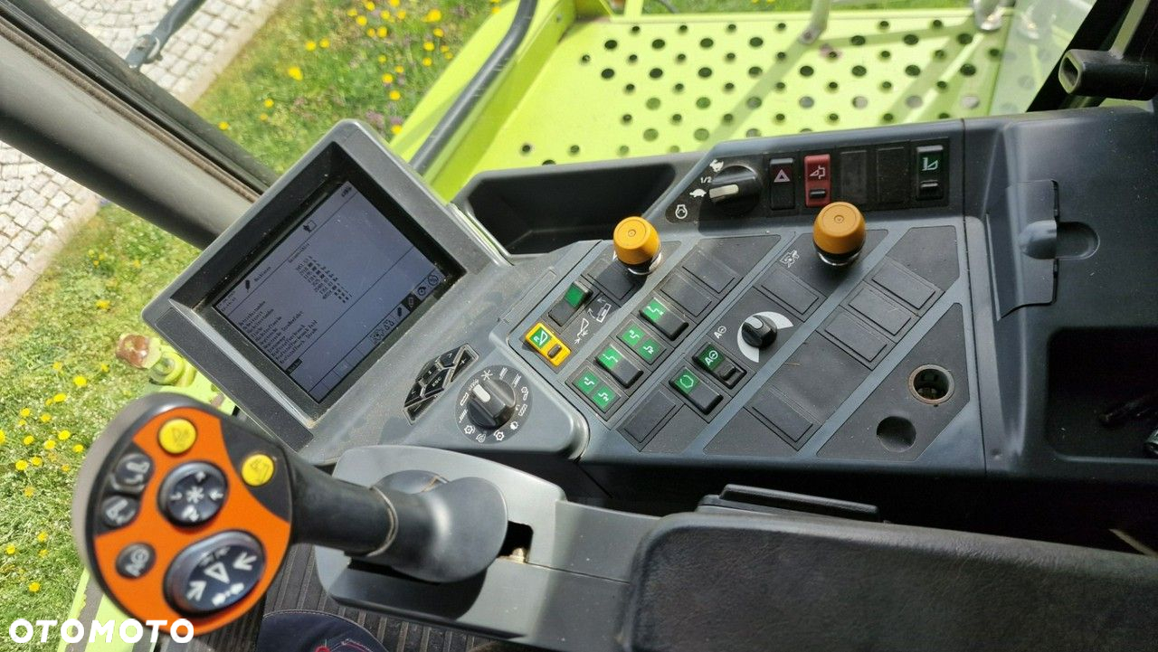 Claas kombajn CLAAS Lexion 550 / 560 + Heder V750 - 5