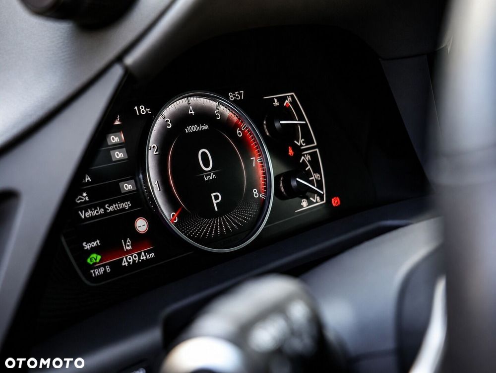 Lexus ES 300h Business Edition - 22