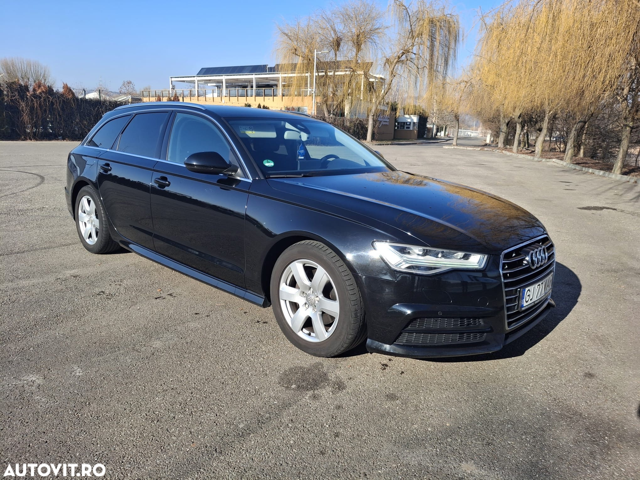 Audi A6 Avant 2.0 TDI Ultra DPF S tronic - 2