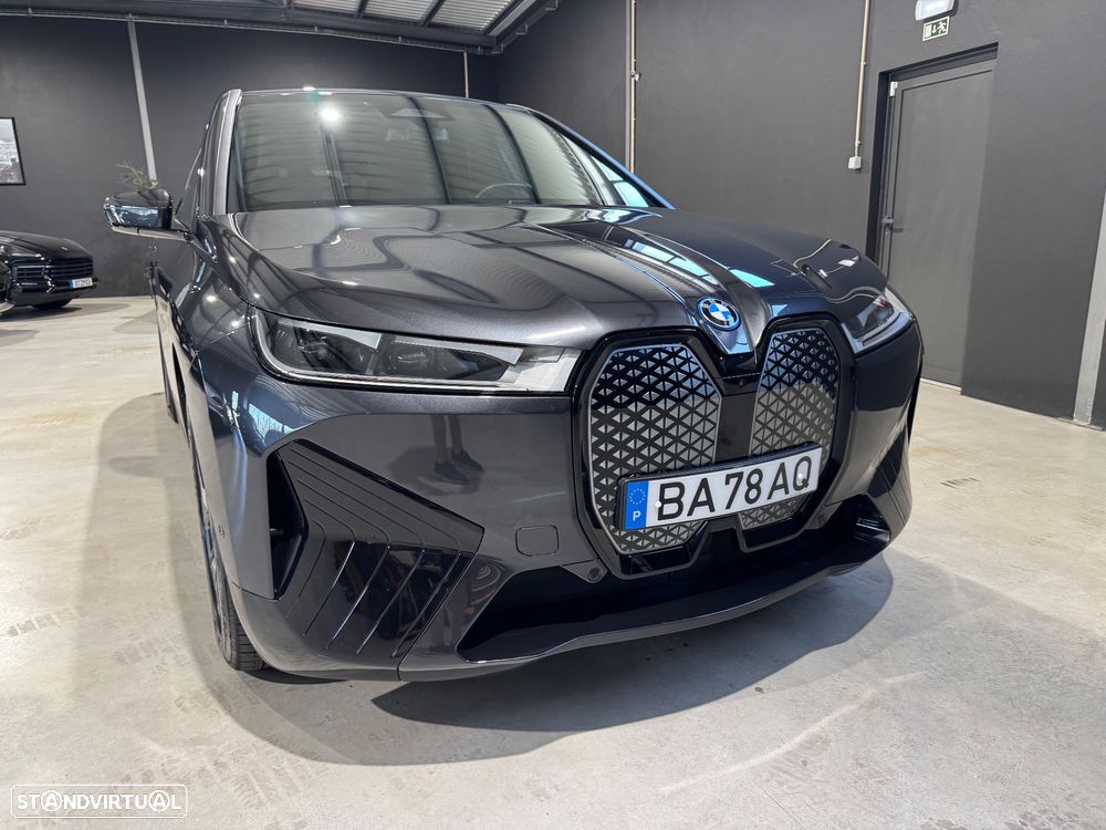 BMW iX xDrive 40 Pack Desportivo - 2
