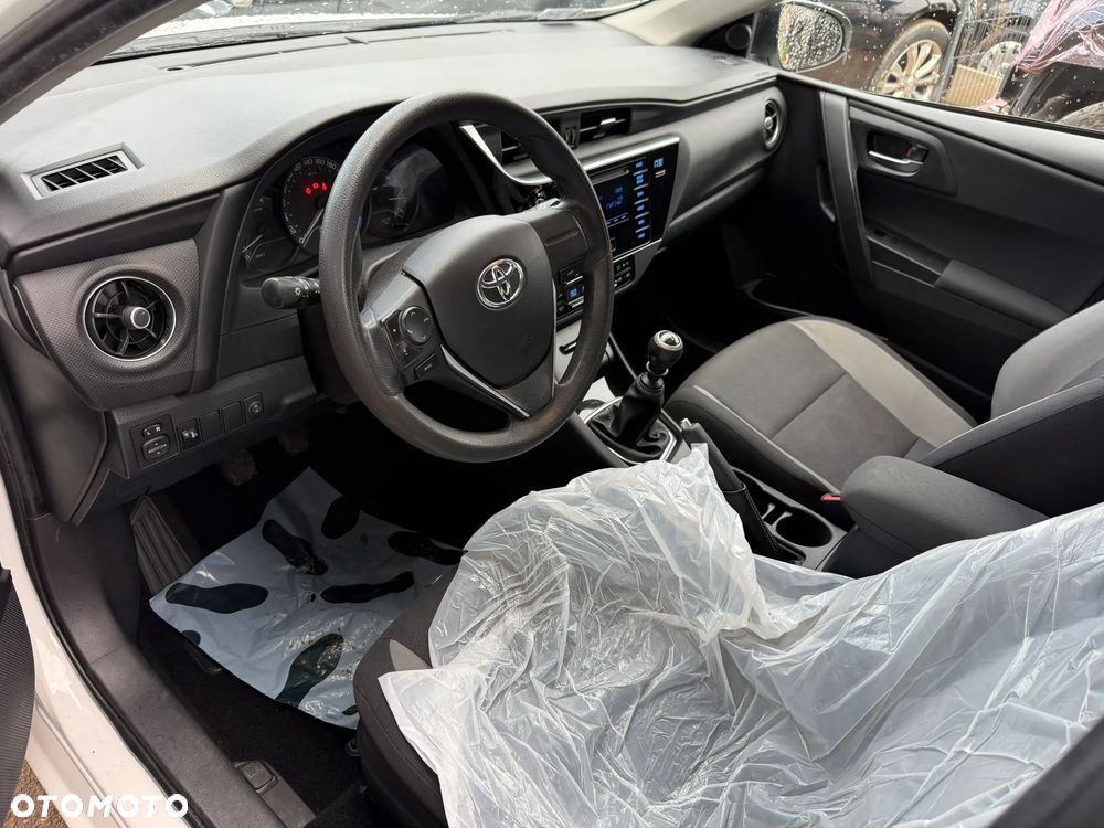 Toyota Auris 1.33 VVT-i Active - 5