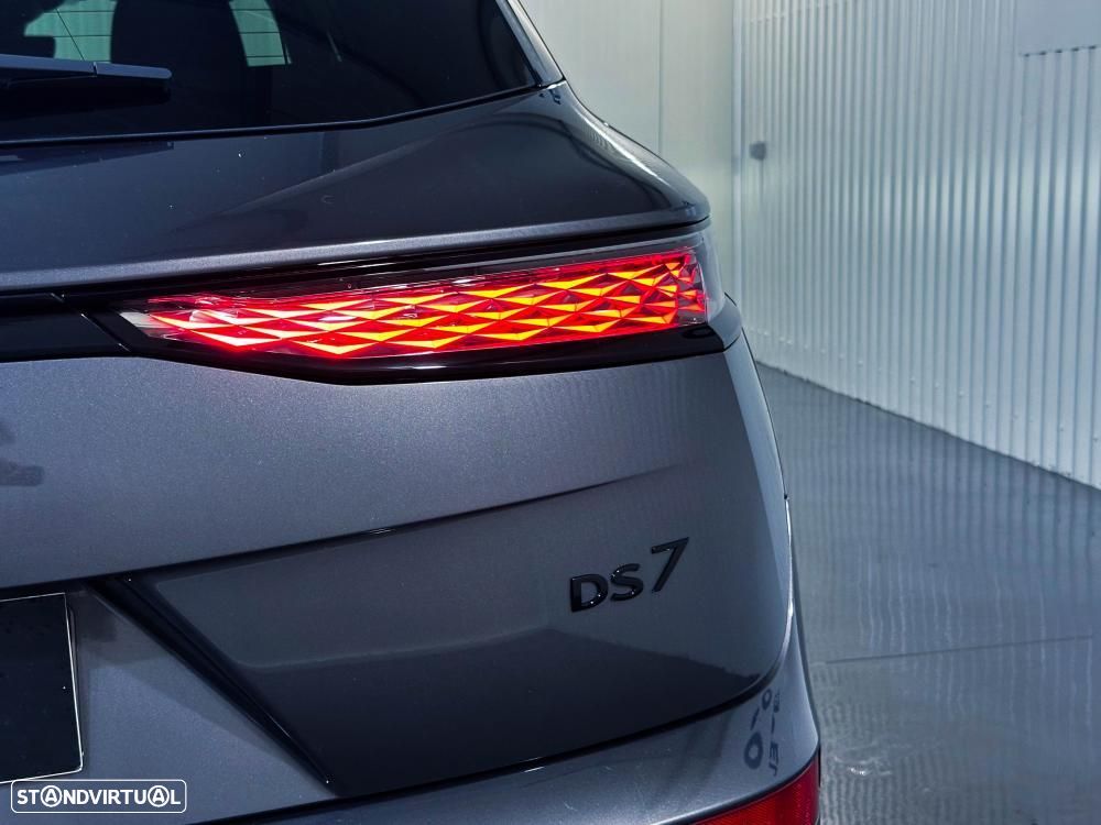 DS DS7 Crossback E-Tense Performance Line EAT8 - 32