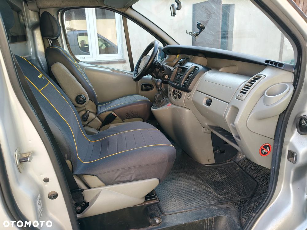 Renault Trafic - 9