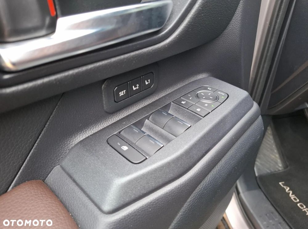 Toyota Land Cruiser LC 2.8 D-4D Executive - 5