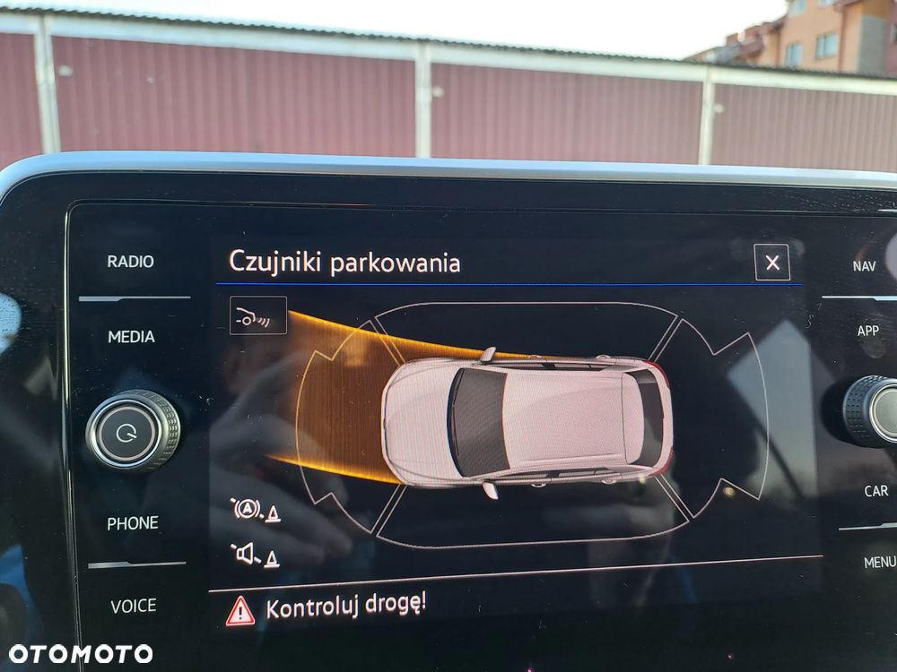 Volkswagen T-Roc 1.5 TSI Style DSG - 18