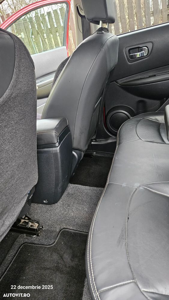 Nissan Qashqai - 25