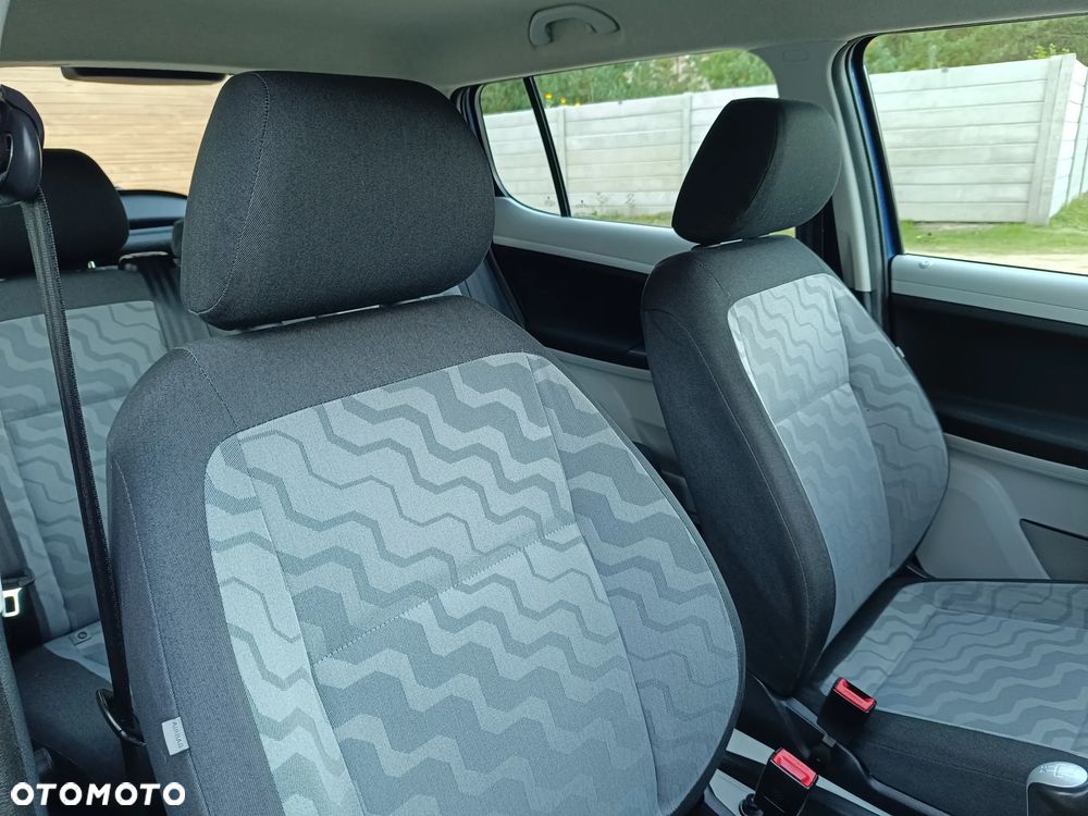 Skoda Fabia 1.2 HTP STYLE EDITION - 18