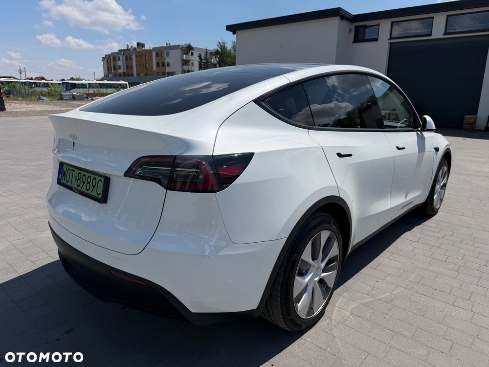Tesla Model Y Standard - 2