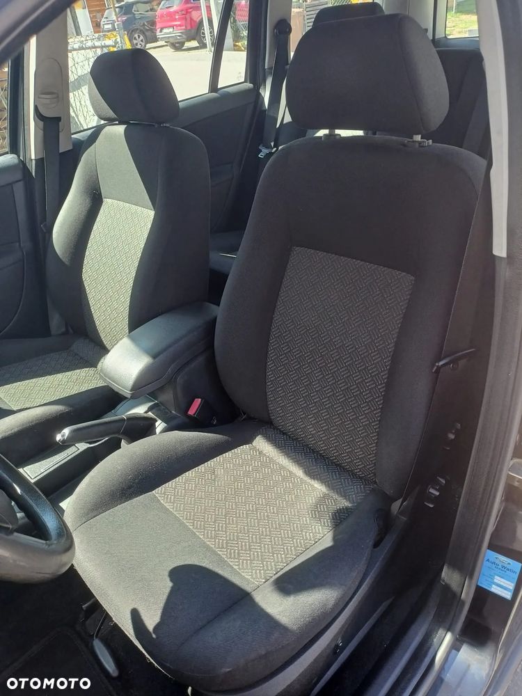 Ford Mondeo 1.8 Trend / Trend+ - 17