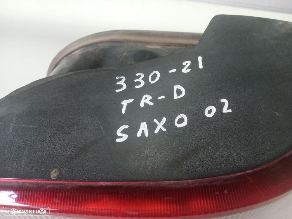 FAROLIM TRASEIRO DIREITO CITROEN SAXO 1999 - - 2