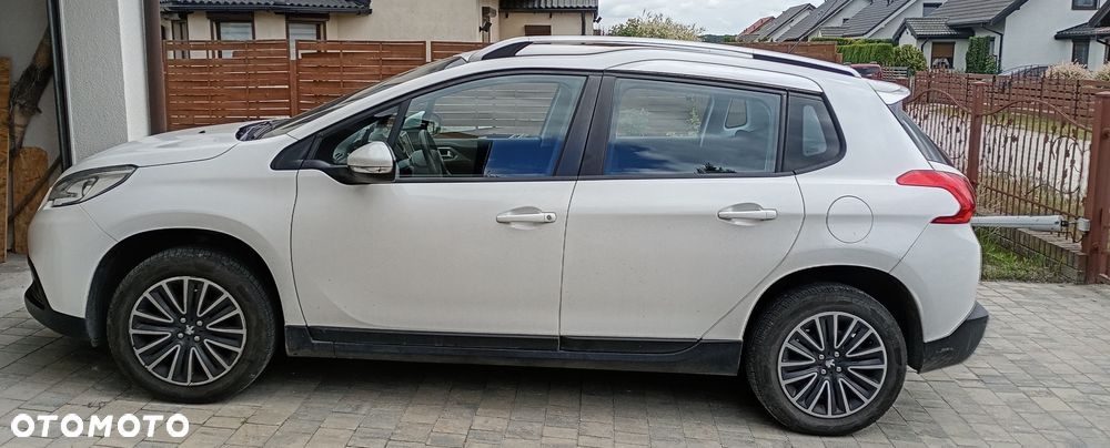 Peugeot 2008 1.2 Pure Tech Active - 4
