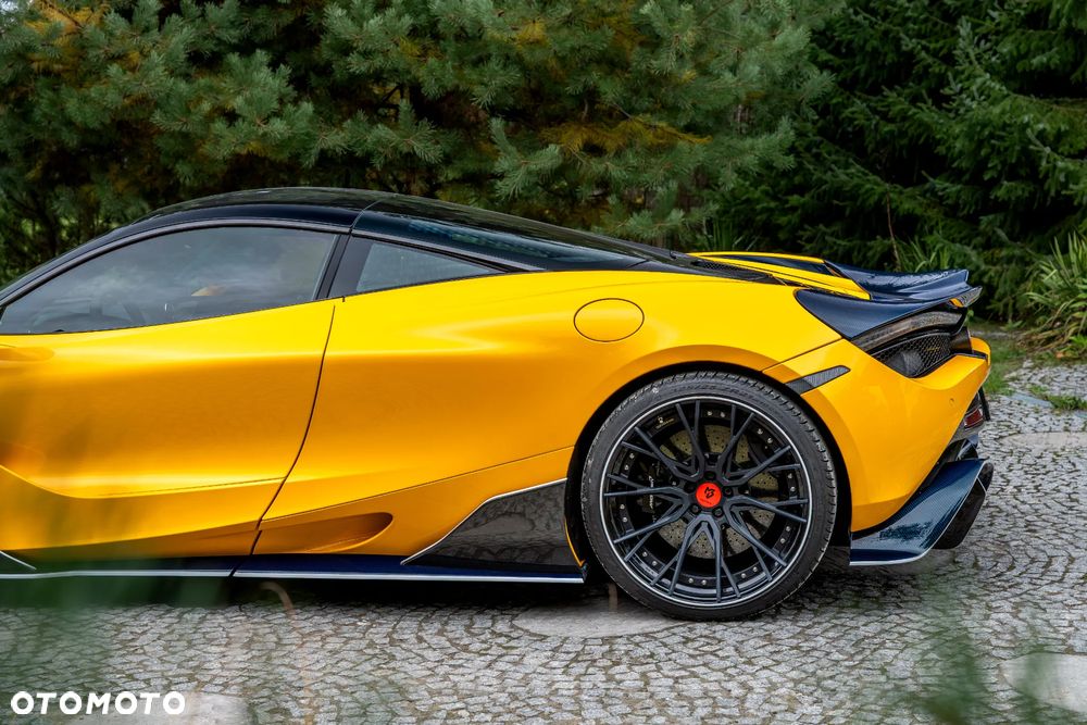 McLaren 720S Coupe Luxury - 17