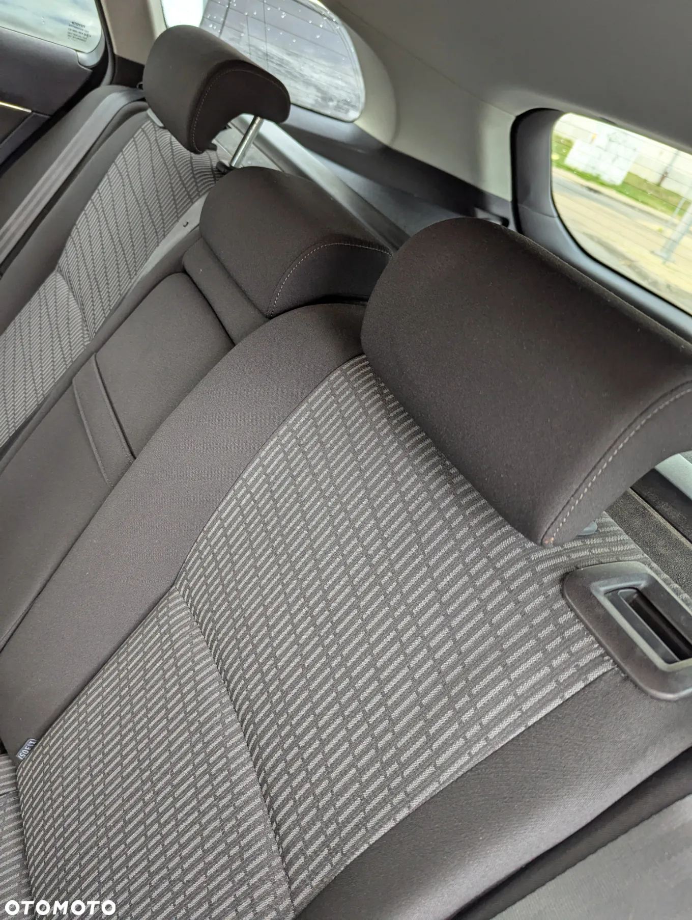 Toyota Avensis - 2
