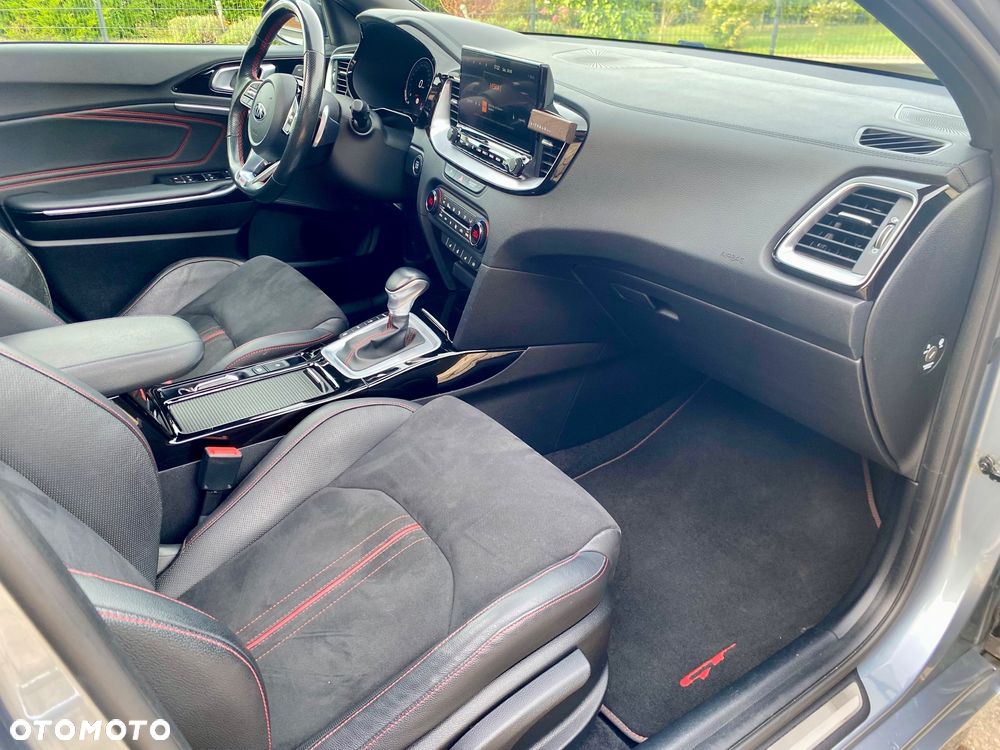 Kia ProCeed 1.6 T-GDI DCT7 OPF GT - 15