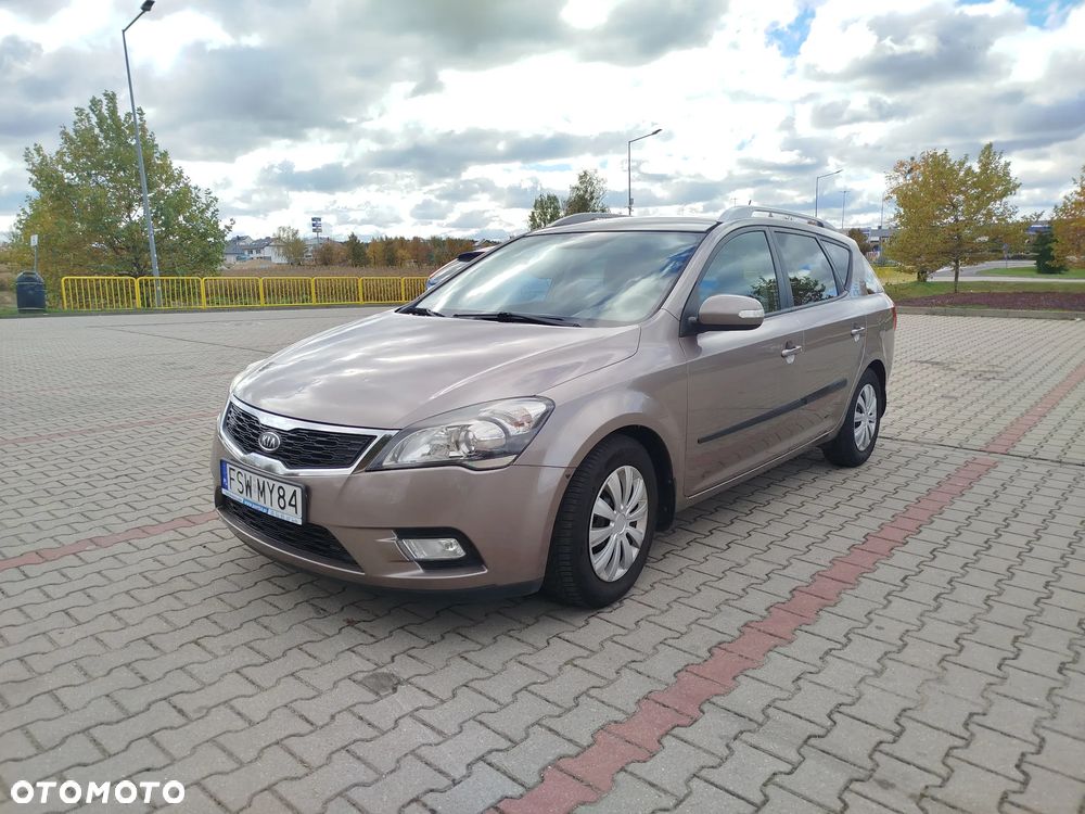 Kia Ceed - 3