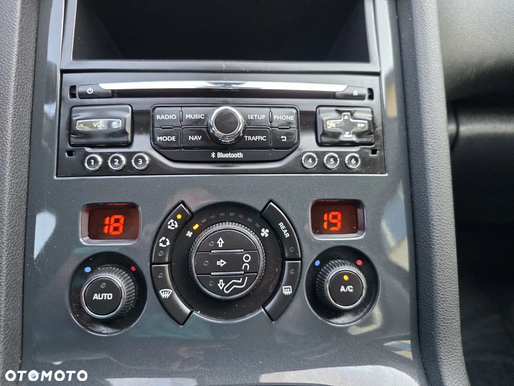 Peugeot 5008 1.6 BlueHDi Active 7os - 21