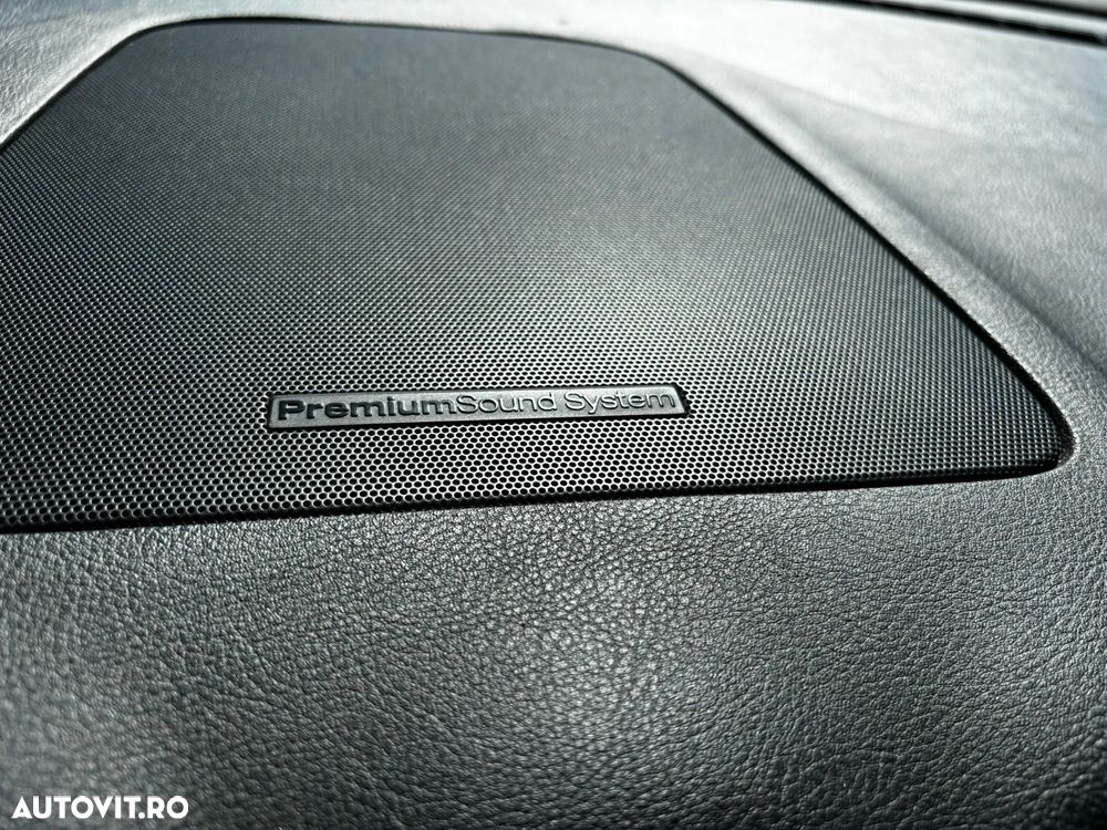 Ford S-Max - 11
