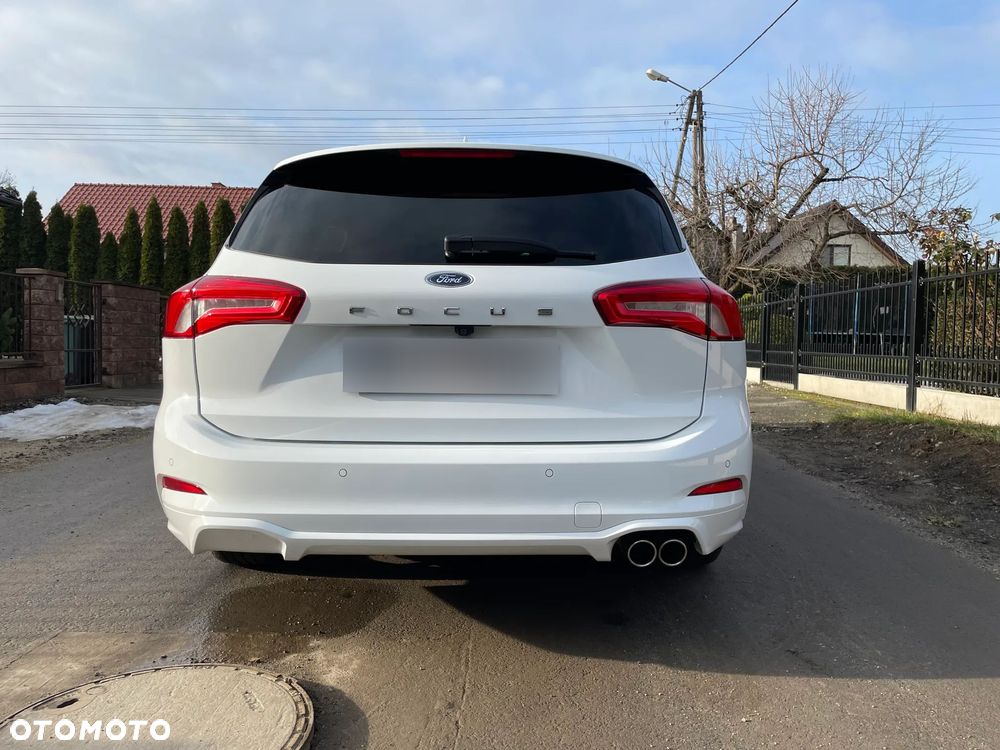 Ford Focus 1.0 EcoBoost Start-Stopp-System ST-LINE DESIGN - 6