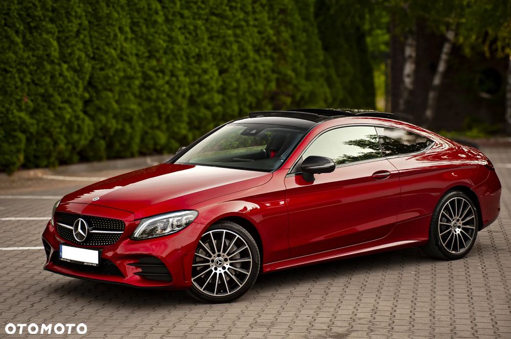 Mercedes-Benz Klasa C 300 d 4Matic 9G-TRONIC AMG Line - 9