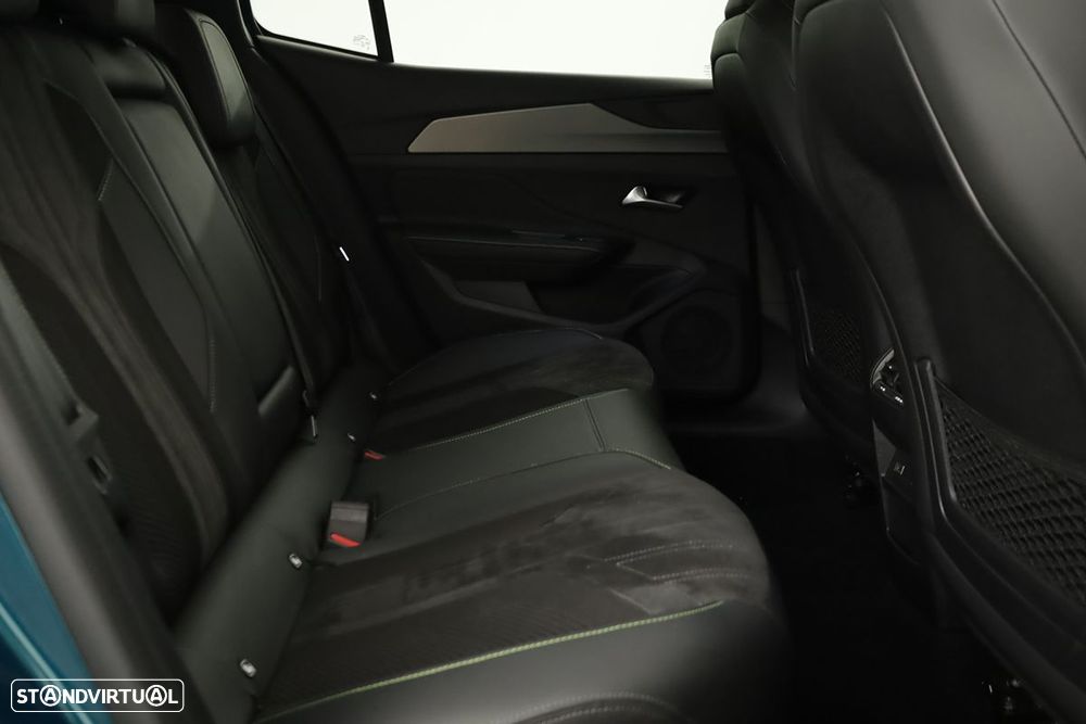 Peugeot 408 1.6 Hybrid GT e-EAT8 - 21