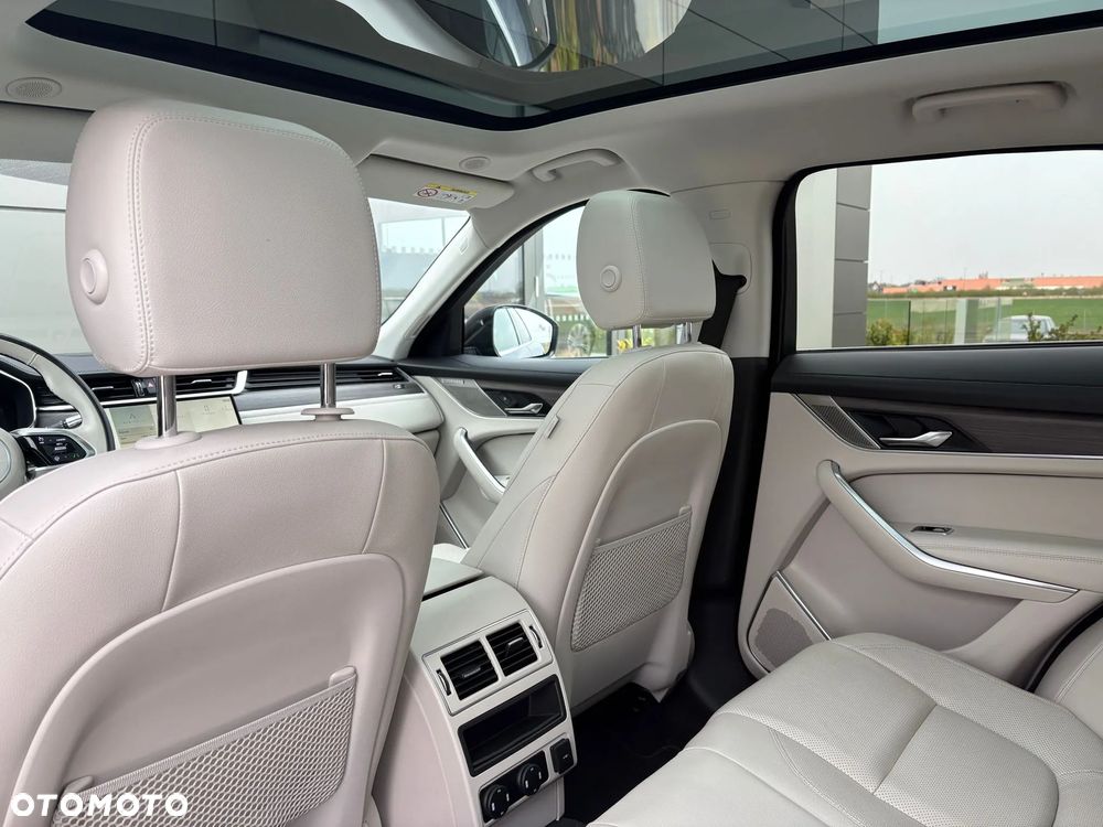 Jaguar F-Pace 2.0 D200 mHEV AWD SE - 10