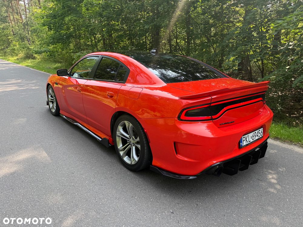 Dodge Charger 5.7 R/T - 12
