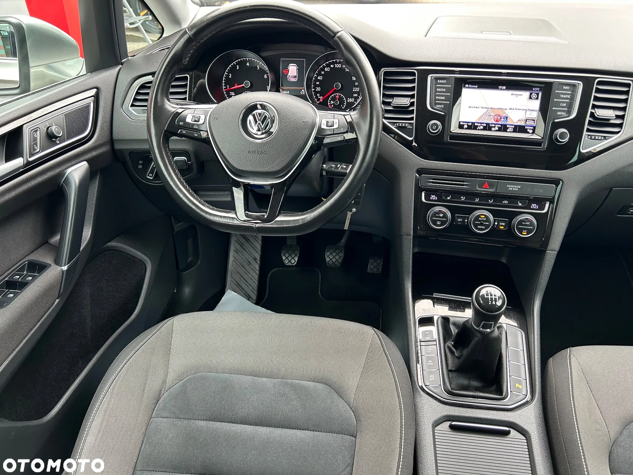 Volkswagen Golf Sportsvan 1.4 TSI (BlueMotion Technology) Highline - 18