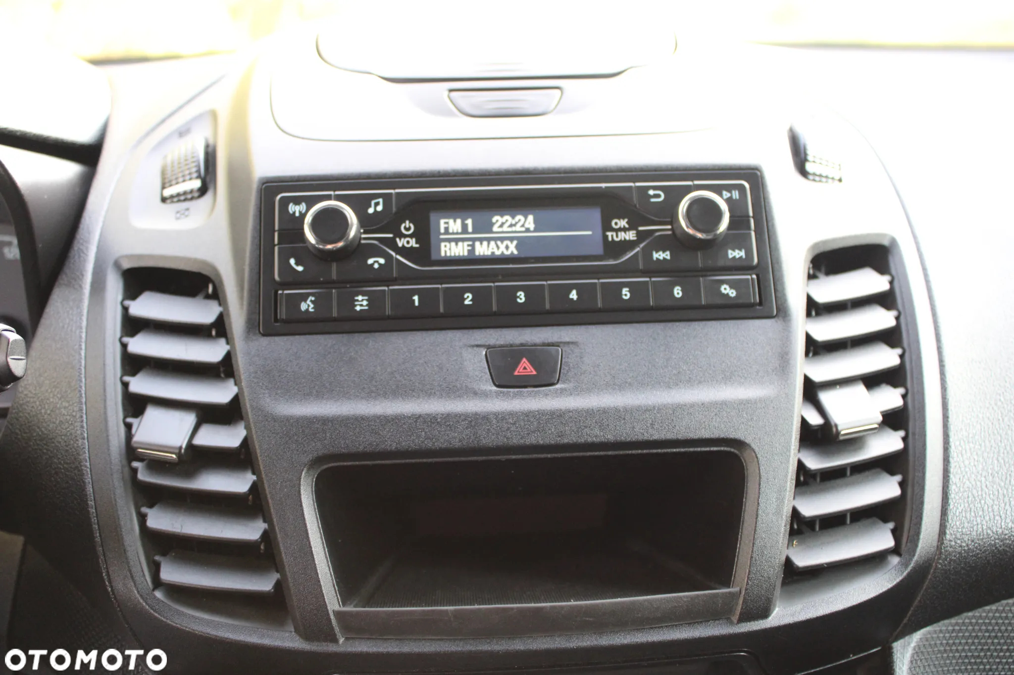 Ford TRANSIT CONNECT - 17