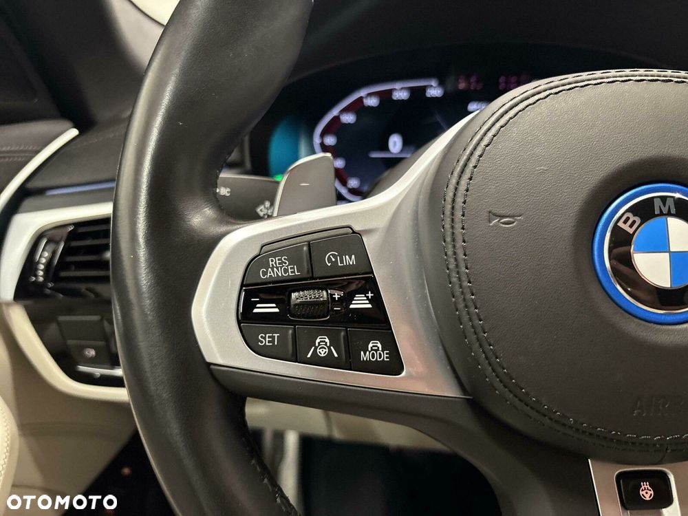 BMW Seria 5 520i mHEV M Sport sport - 25