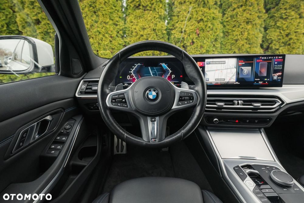 BMW Seria 3 320d xDrive M Sport sport - 12