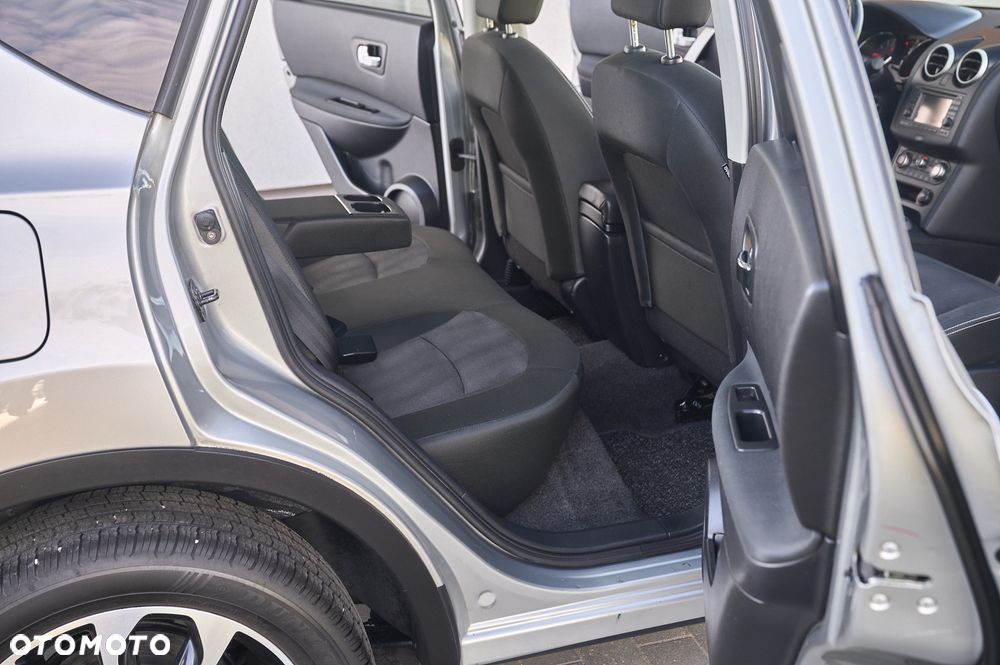 Nissan Qashqai 1.6 360 - 24