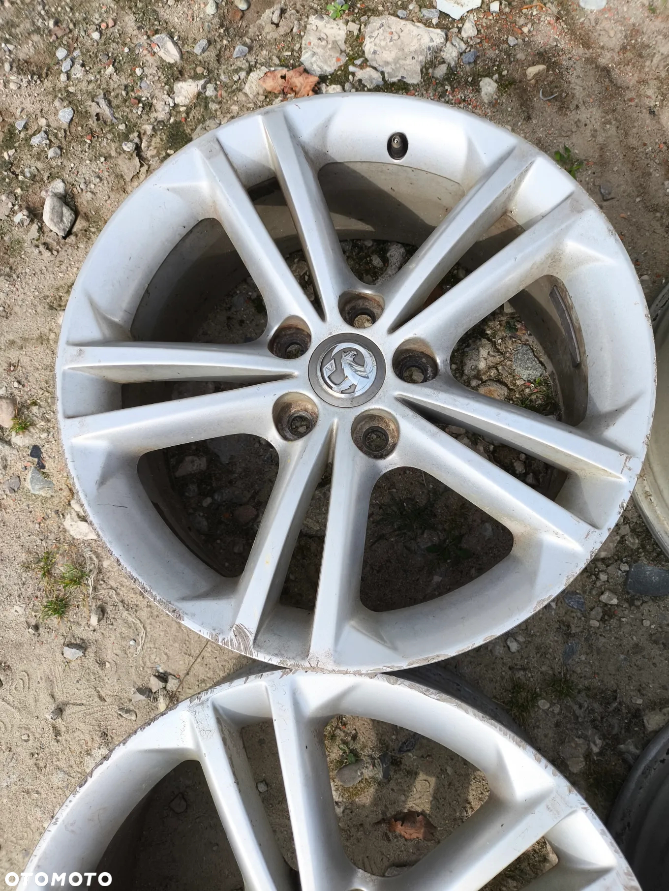 OPEL INSIGNIA FELGI ALUMINIOWE 18" 18X8J H2IS42 5X120 - 12
